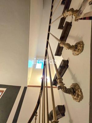 Maison - 267 m² - 11 pièces