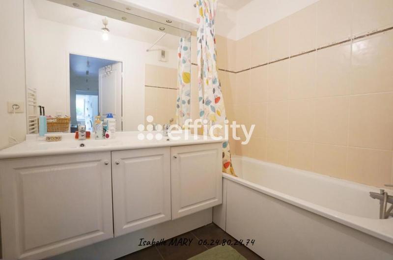 Appartement - 85 m² - 4 pièces