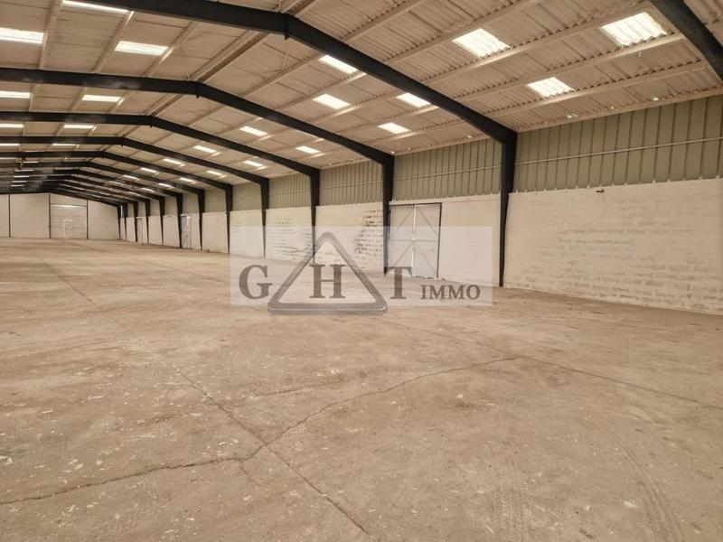 Entrepôt - 4 320 m²