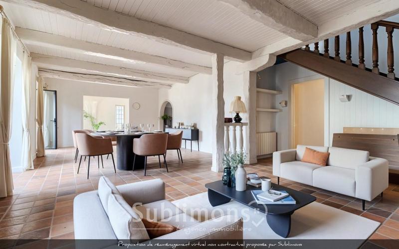 Maison - 224 m² - 7 pièces