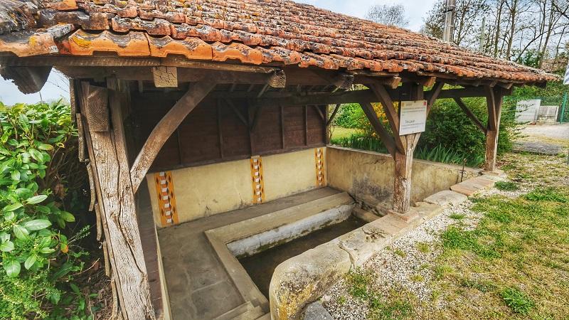 Visite guidée d'Allemans-du-Dropt par les Raconteuses de Pays