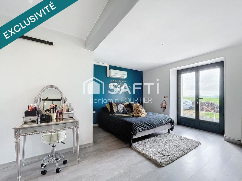 Maison - 212 m² - 8 pièces