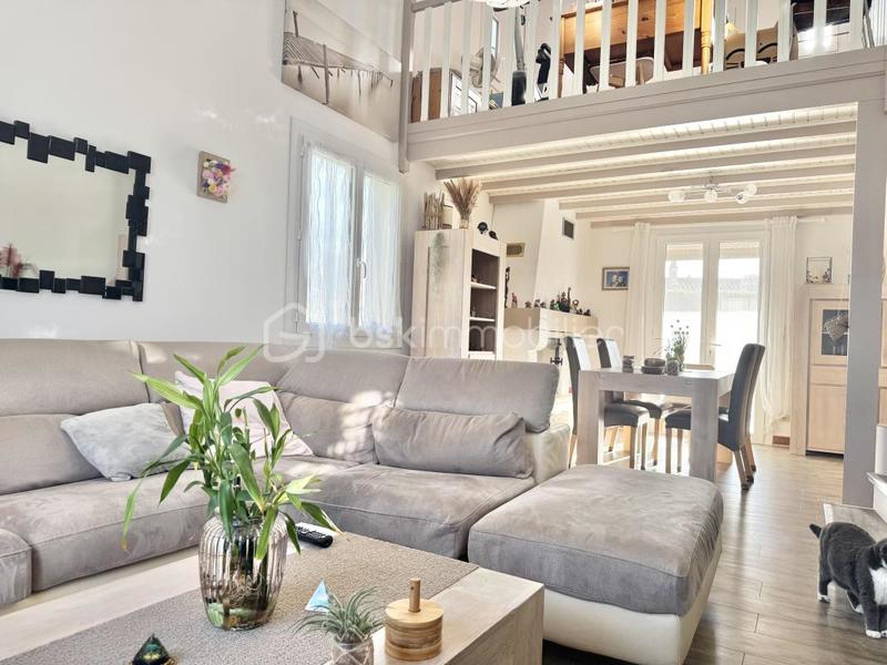 Maison - 121 m² - 5 pièces