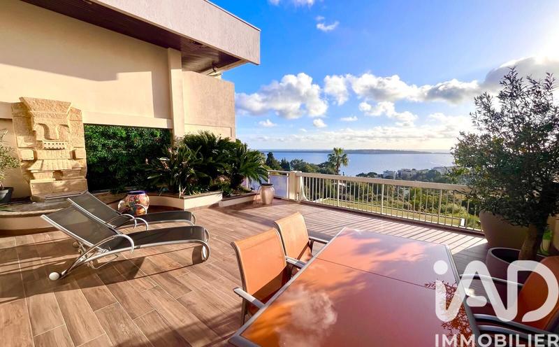 Appartement - 189 m² - 5 pièces