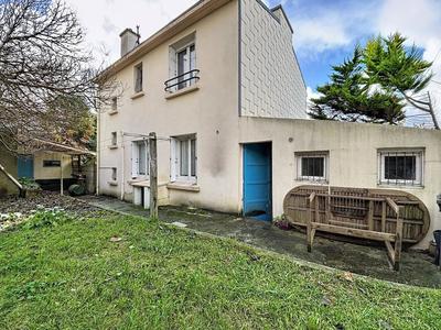 Maison - 87 m² - 4 pièces