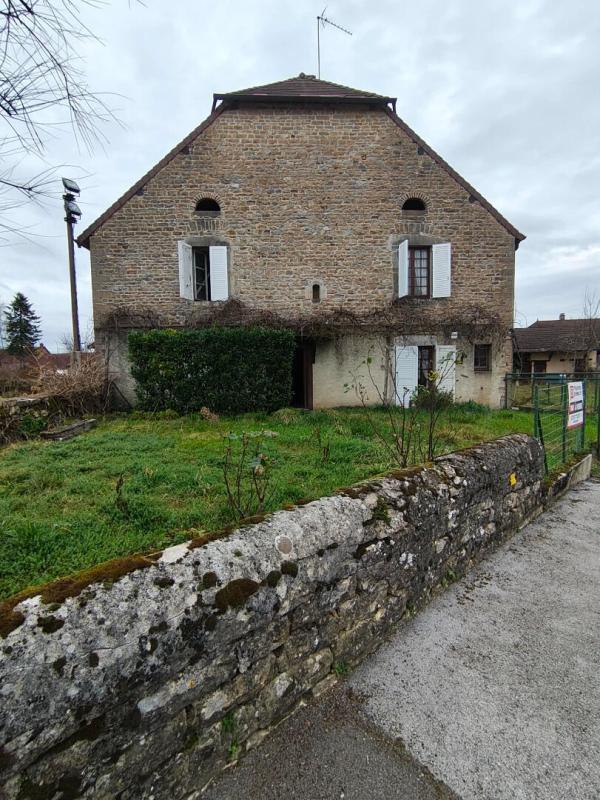 Maison - 220 m² - 8 pièces