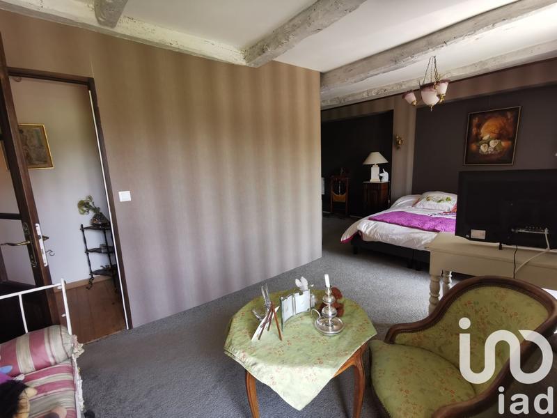 Maison - 236 m² - 8 pièces