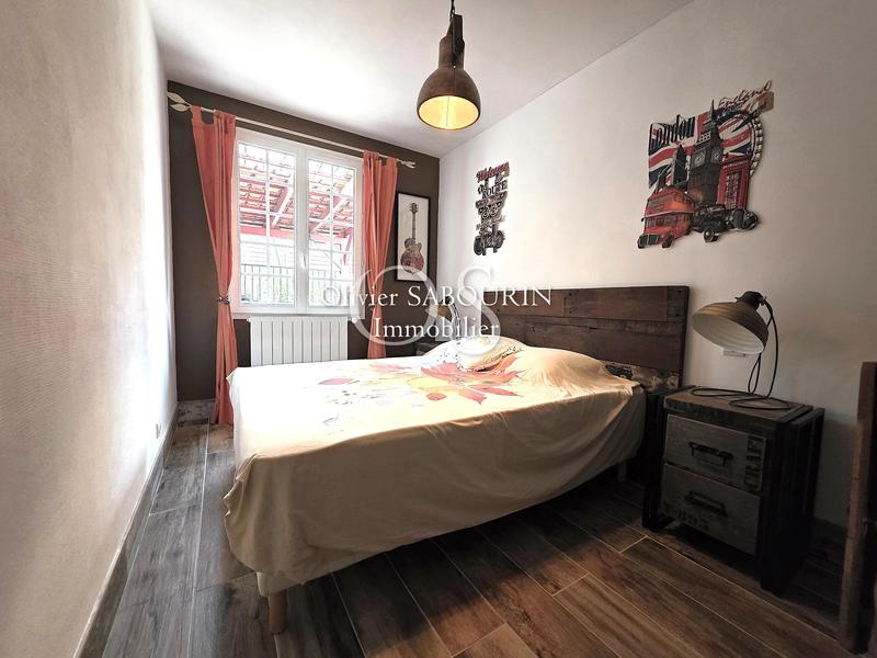 Villa - 206 m² - 8 pièces