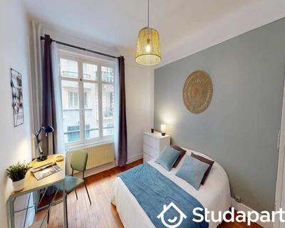 Chambre - 70 m² - 1 pièce