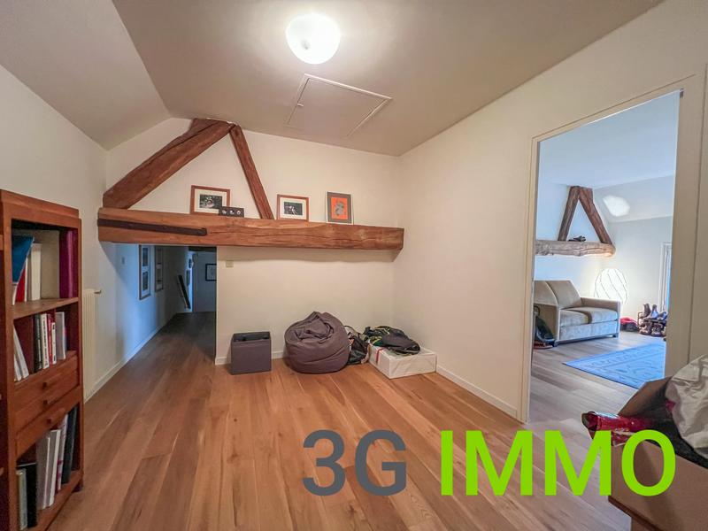 Maison en pierre - 260 m² - 8 pièces