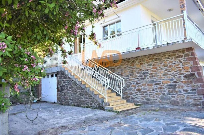 Maison - 139 m² - 9 pièces