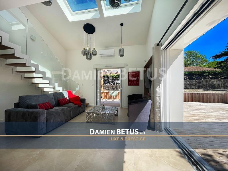 Maison - 91 m² - 4 pièces