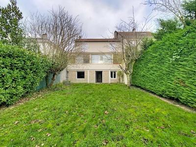 Maison - 149 m² - 4 pièces