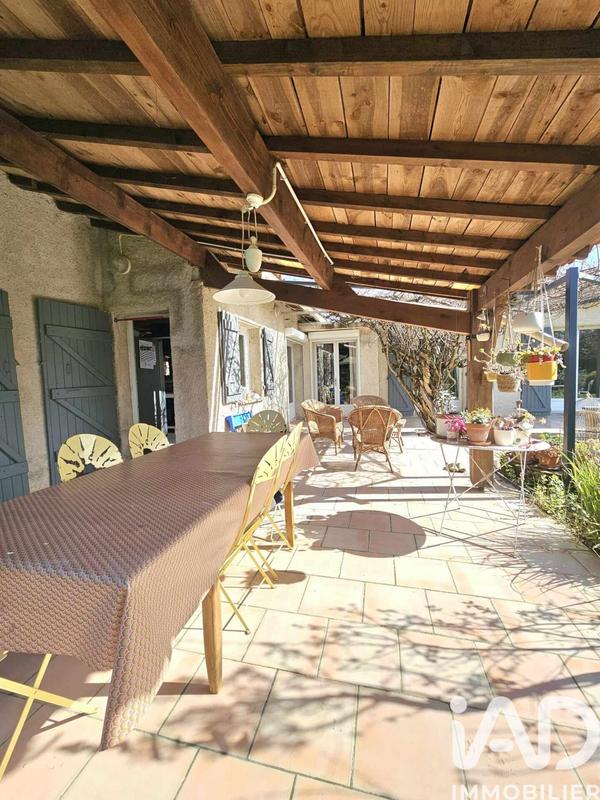 Maison - 156 m² - 8 pièces