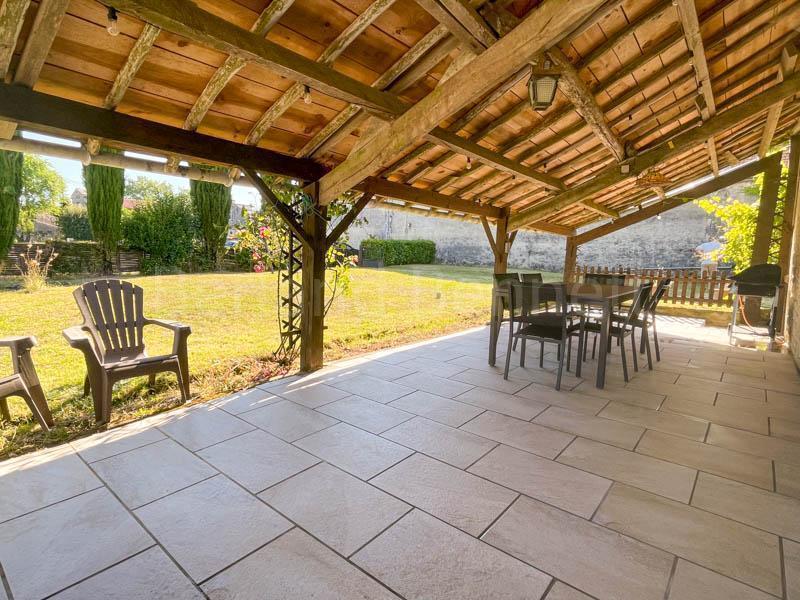 Maison en pierre - 133 m² - 6 pièces