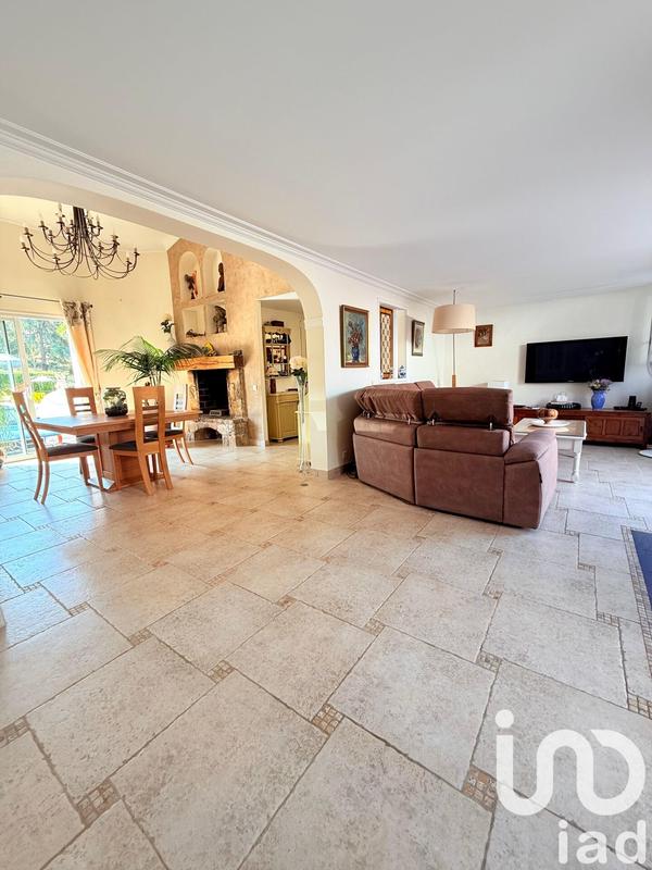 Appartement - 245 m² - 7 pièces