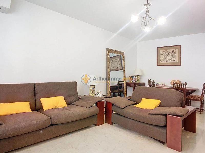 Appartement - 80 m² - 3 pièces