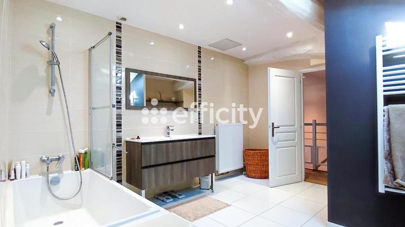 Maison - 157 m² - 6 pièces