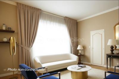 Maison de maîtres - 215 m² - 9 pièces