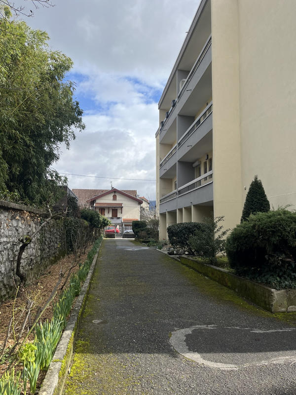 Appartement - 105 m² - 4 pièces