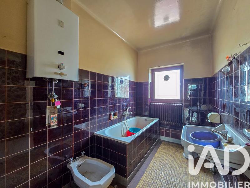 Maison - 121 m² - 7 pièces