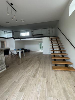 Appartement - 100 m² - 3 pièces