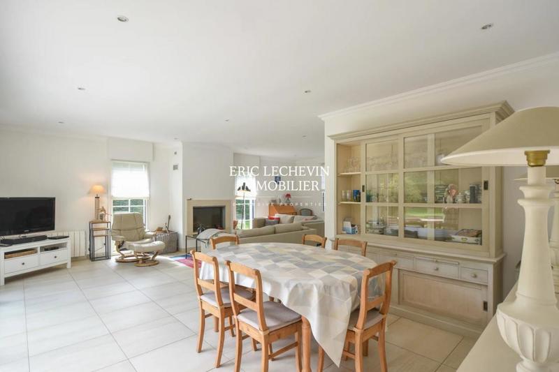 Villa - 200 m² - 8 pièces