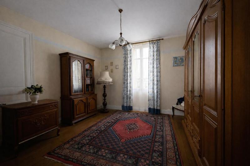 Maison - 268 m² - 8 pièces