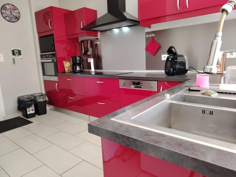 Maison - 272 m² - 12 pièces