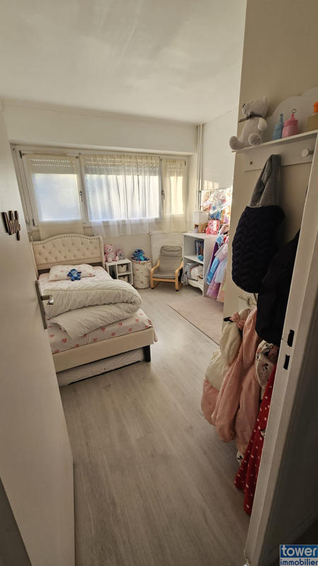 Appartement - 80 m² - 4 pièces