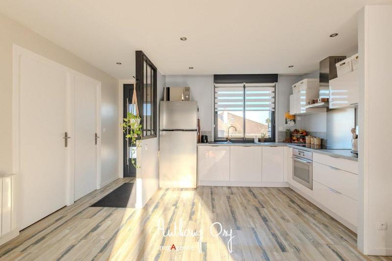 Pavillon - 75 m² - 4 pièces