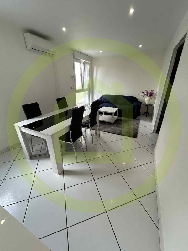 Maison de ville - 90 m² - 5 pièces