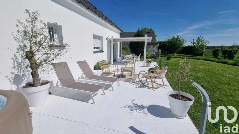 Maison - 200 m² - 7 pièces