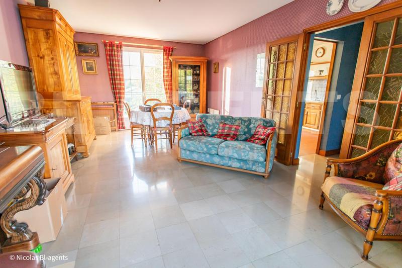 Pavillon - 130 m² - 6 pièces