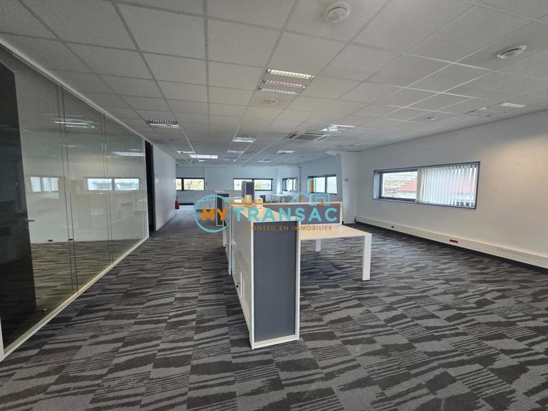 Local d'activités - 255 m²