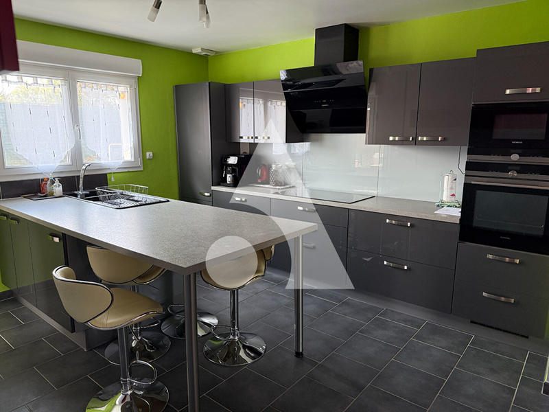 Maison - 149 m² - 7 pièces