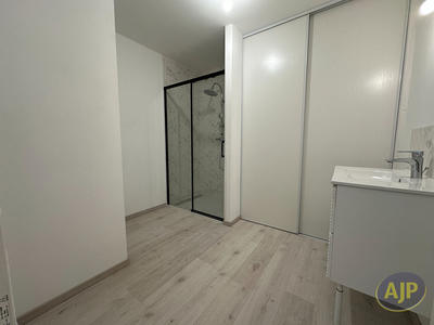 Maison - 161 m² - 6 pièces