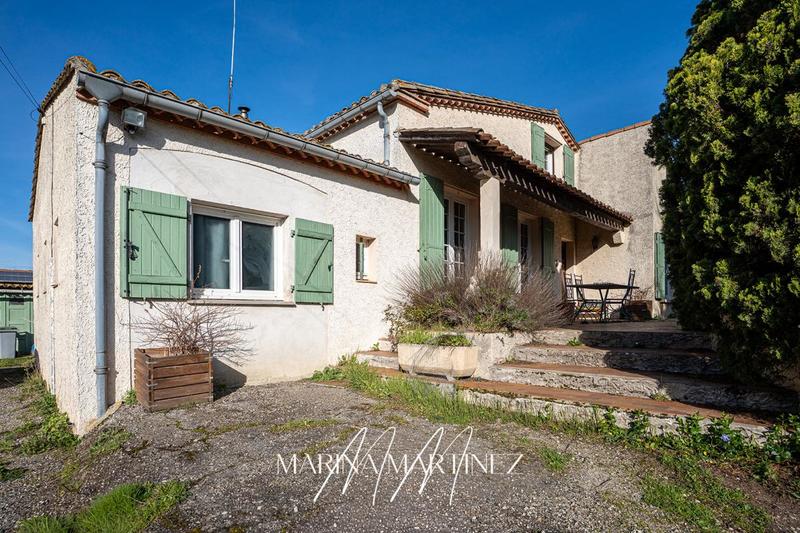 Maison - 205 m² - 8 pièces