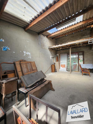 Parking / Garage - 132 m²