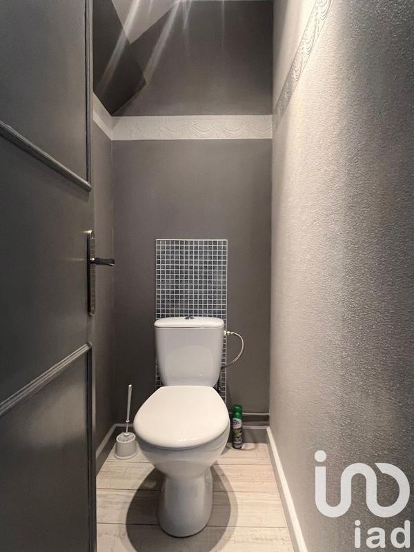 Maison - 239 m² - 6 pièces