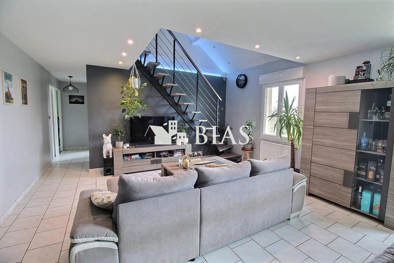 Maison - 117 m² - 7 pièces