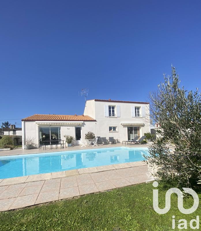 Maison - 161 m² - 5 pièces