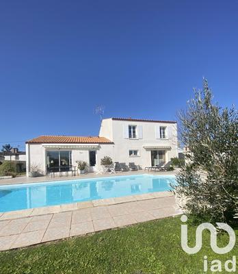 Maison - 161 m² - 5 pièces