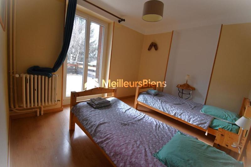 Immeuble - 849 m² - 35 pièces