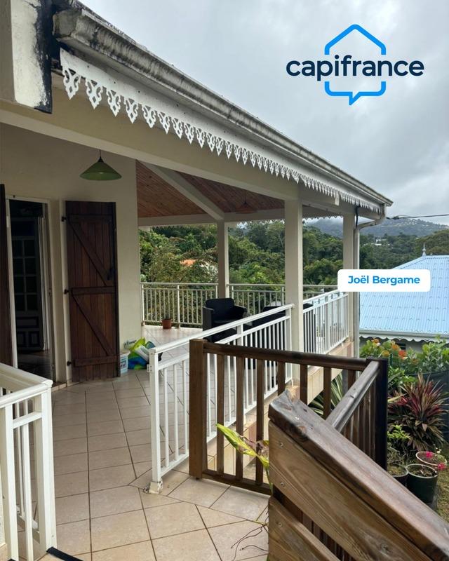 Maison - 166 m² - 4 pièces