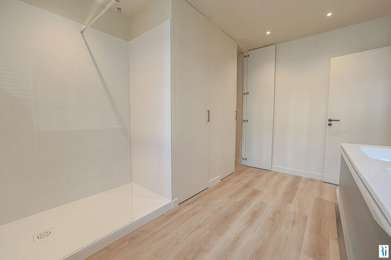 Appartement - 91 m² - 3 pièces