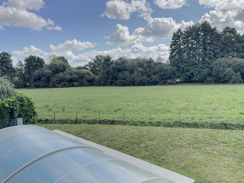 Maison - 213 m² - 6 pièces