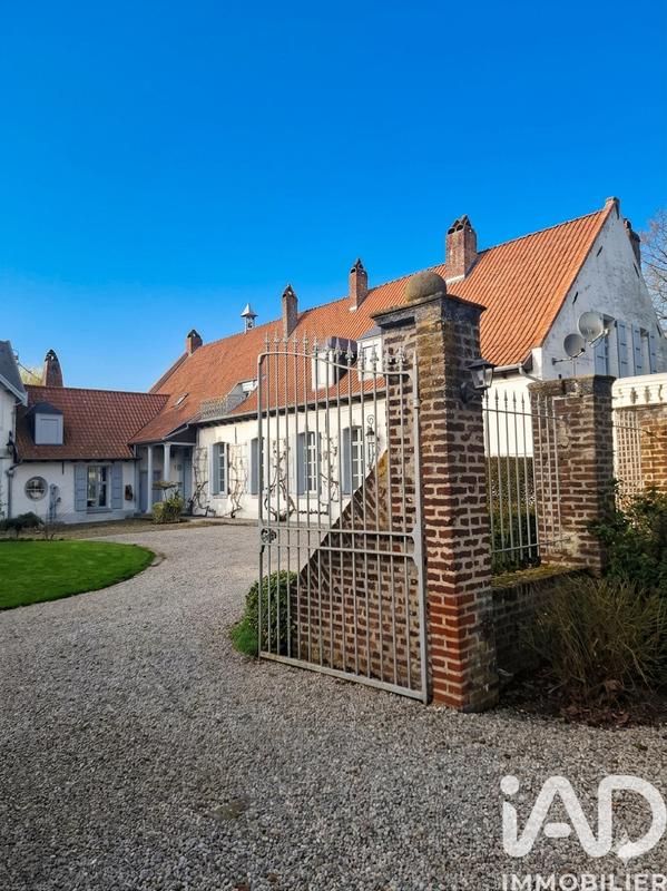 Maison - 452 m² - 14 pièces