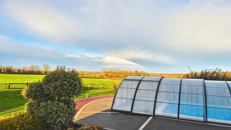 Propriété - 225 m² - 8 pièces