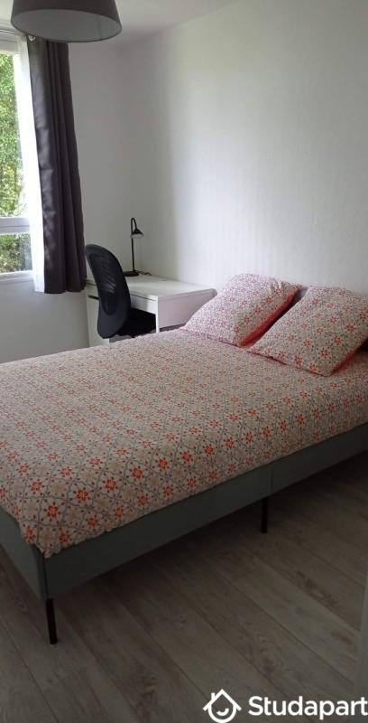 Chambre - 11 m² - 1 pièce